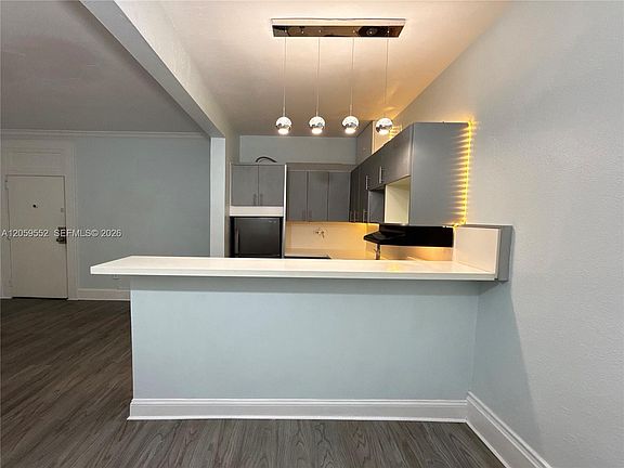 3rd image of 124 Mendoza Ave APT 3