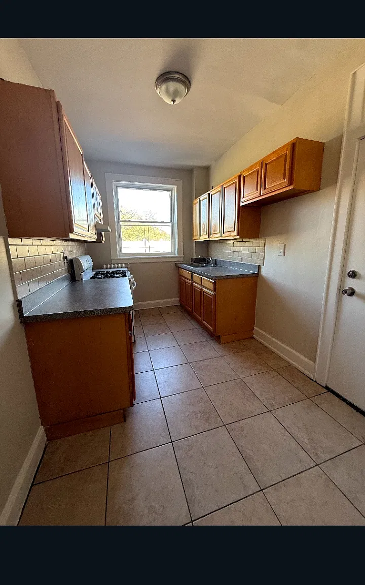 2 bed, $1,850 — Photo 2
