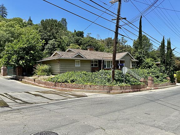 4th image of 3751 Stone Canyon Ave