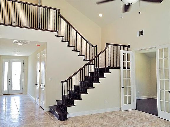 3rd image of 203 S Ronay Dr