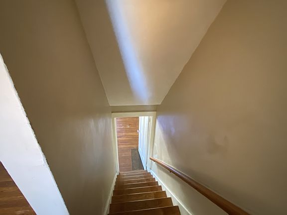5th image of 455-457 Pullman Ave