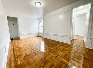 320 Eastern Pkwy APT 4C, Brooklyn, NY 11225