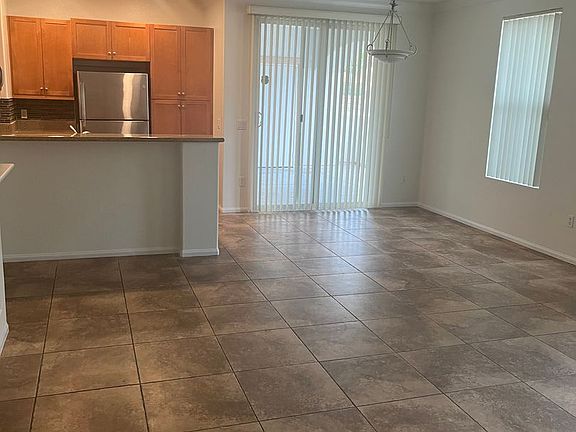 5th image of 11077 Catarina Ln Unit 323