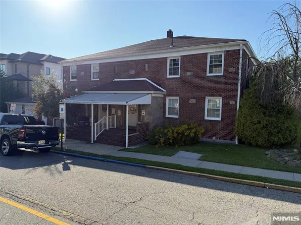 273-275 9th Street, Palisades Park, NJ 07650