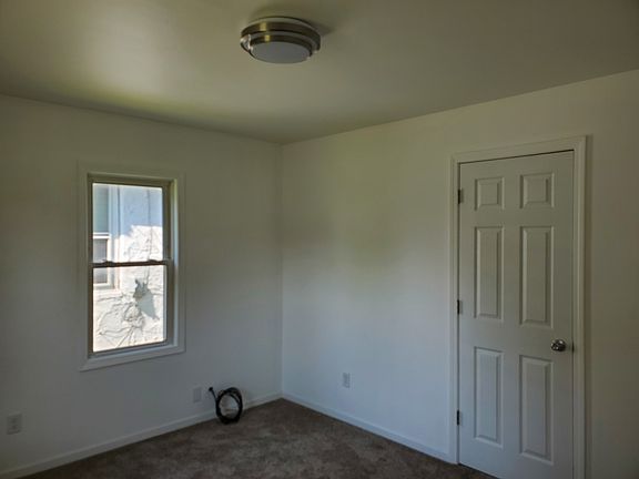 5th image of 230 N Clinton Ave