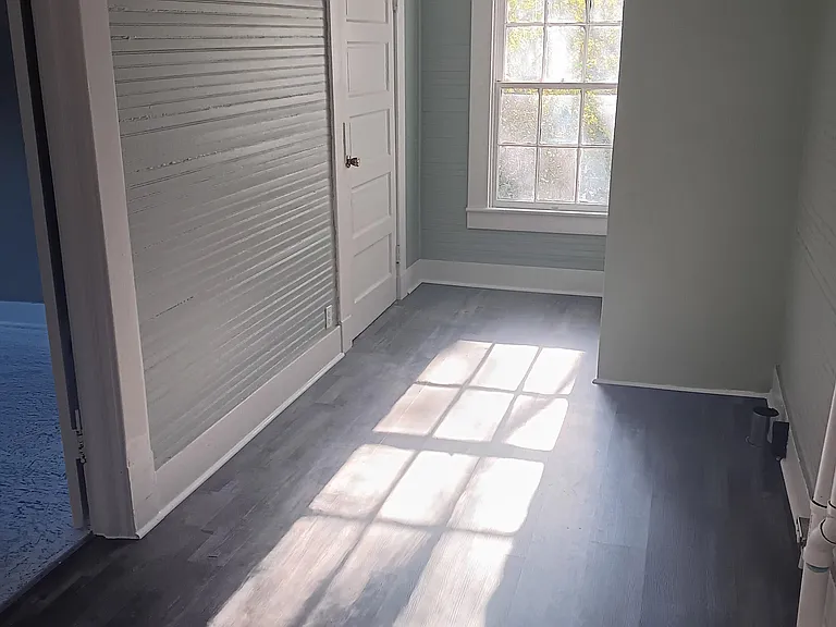 503 Hudson St — Photo 10