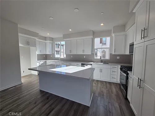 2137 Cumberland Photo 1