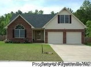 517 Chambercomb Ct, Fayetteville, NC 28303