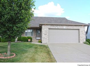 2402 Knoxville Dr, Springfield, IL 62711