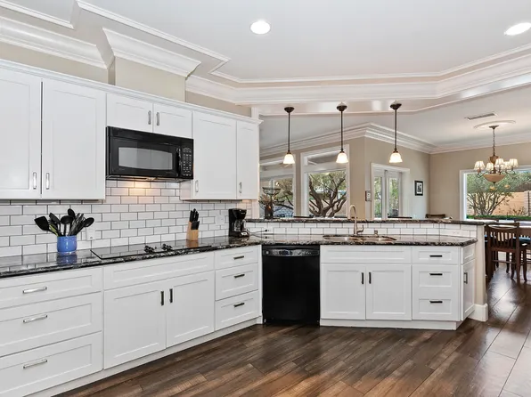 9721 Clubhouse Blvd, Desert Hot Springs, CA 92240