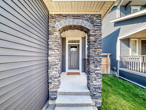 5th image of 209 NE Sandpiper Blvd