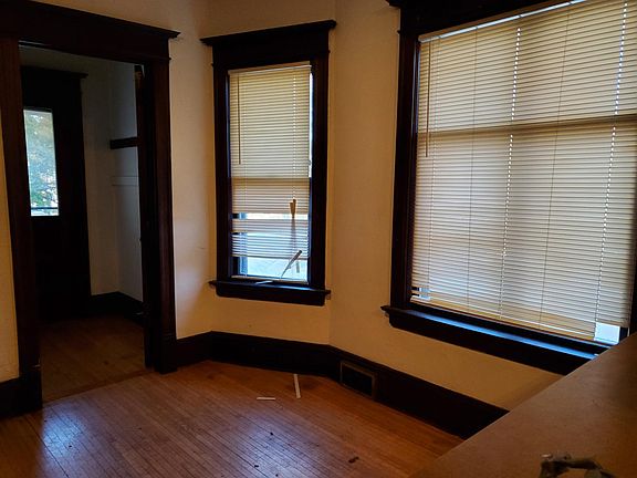 5th image of 3203 W McKinley Blvd