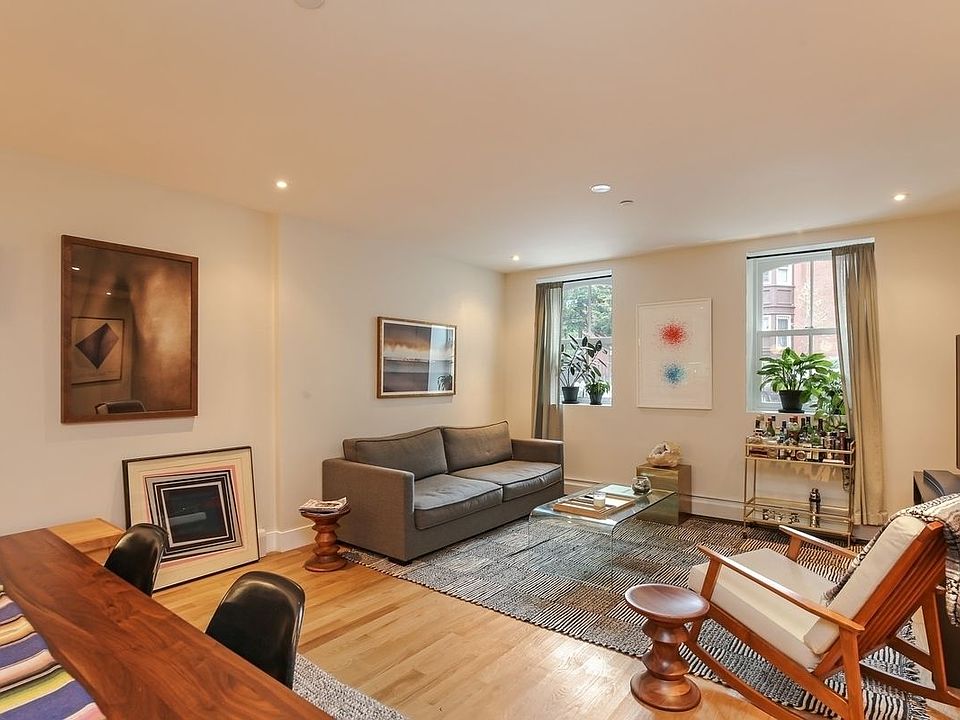 1st image of 141 Gates Ave APT 1
