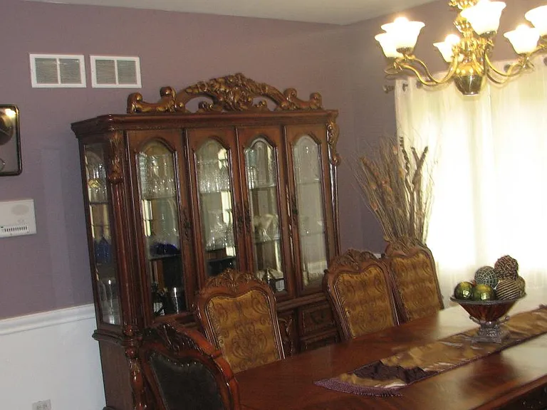 DINNING ROOM