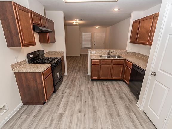 4th image of 18210 S Wimbledon Dr #1831