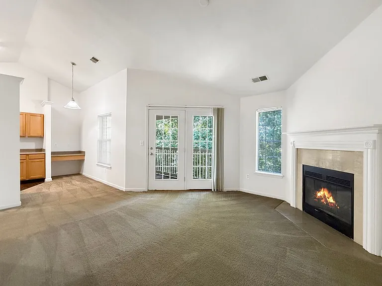 701 Beachfront Dr — Photo 36