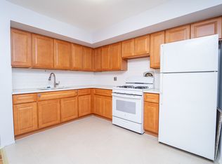 25-27 Crescent St #1X, Astoria, NY 11102