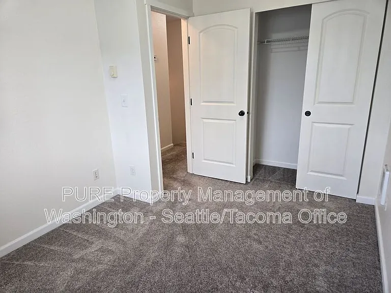 5027 NE 5th Pl — Photo 25
