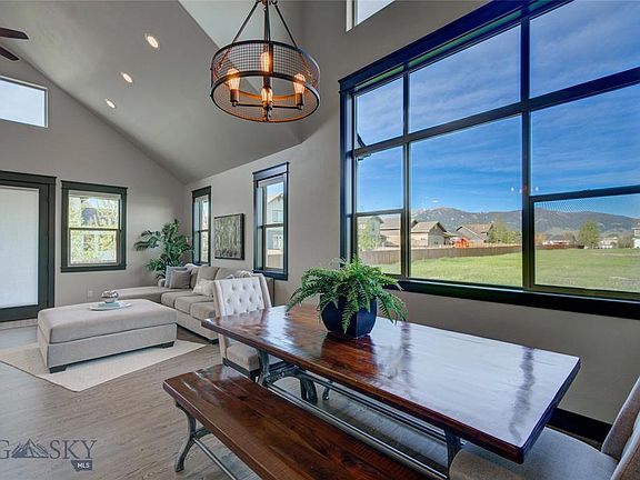 4th image of 3194 Fen Way Unit B