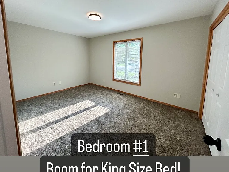 108 N Heather Ln — Photo 12