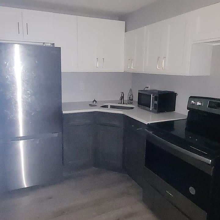 1st image of 160 Washington St Floor 1