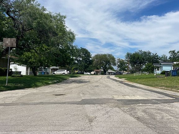 5th image of 146 Frances Jean Dr