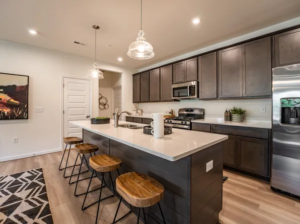 Bristol 1 Comfort Plan, The Pointe at Twin Hickory