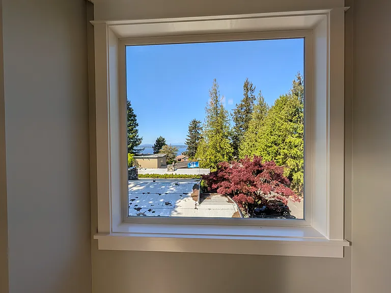 3957 W Barrett Ln — Photo 18