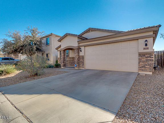 2nd image of 425 E Diamond Trl