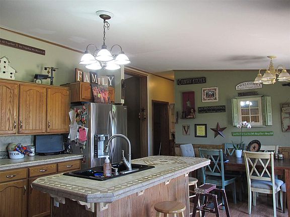 3rd image of 4904 Theatre Dr