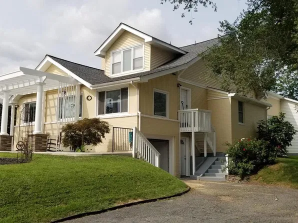 9000 Colesville Rd, Silver Spring, MD 20910
