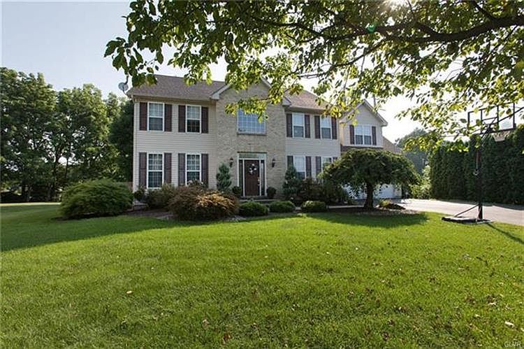 1st image of 4013 Redwood Dr