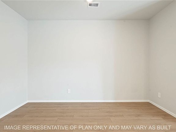 5th image of 1249 Hickory Grove St