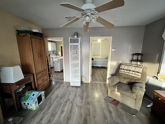 5th image of 442 N Marley St