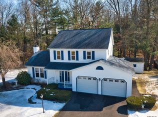 104 Pheasant Walk, Schenectady, NY 12303
