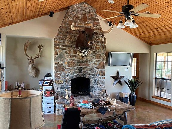 4th image of 5580 County Road 411 W