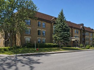 320 Rue Du Bord De Leaf #O-205, Longueuil, QC J4H4B2