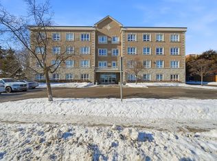 112 Simcoe Rd #213, Bradford West Gwillimbury, ON L3Z1Y2