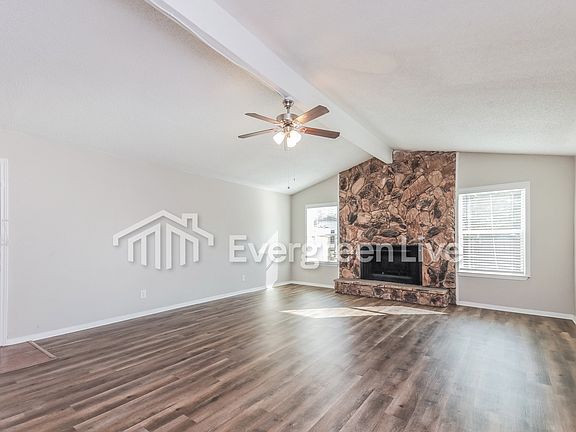 5th image of 821 Quebec Dr