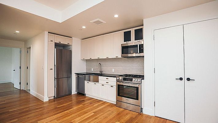 1st image of 1035 Fulton St APT 5B