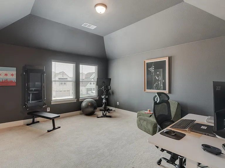 3109 Summer Rain Ln — Photo 32