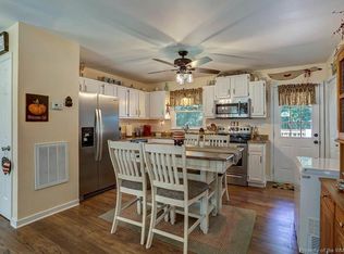 2193 Coldwater Rd, Mascot, VA 23108