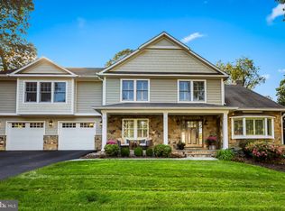 356 Dun Robbin Dr, Severna Park, MD 21146