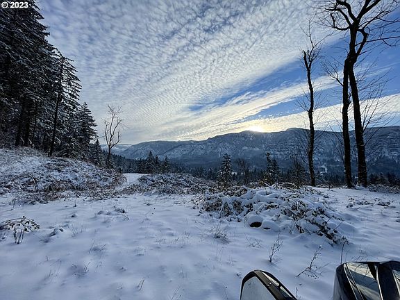 4th image of 562 Woodard Creek Rd