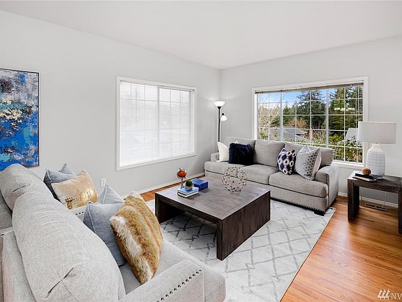 4th image of 6175 NE 195th Ct