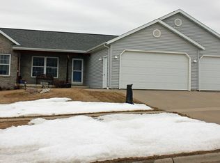 281 18th St SE, Le Mars, IA 51031