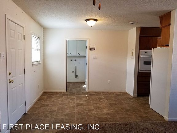5th image of 1015 Cameo St
