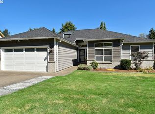 733 NE Meadow Dr, Portland, OR