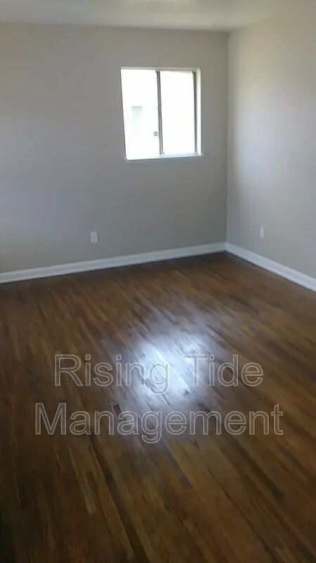 3 bed, 2.0 bath, 1320 sqft, $1,275 — Photo 2