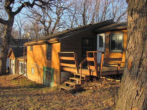 3rd image of 2306 Wren Ln